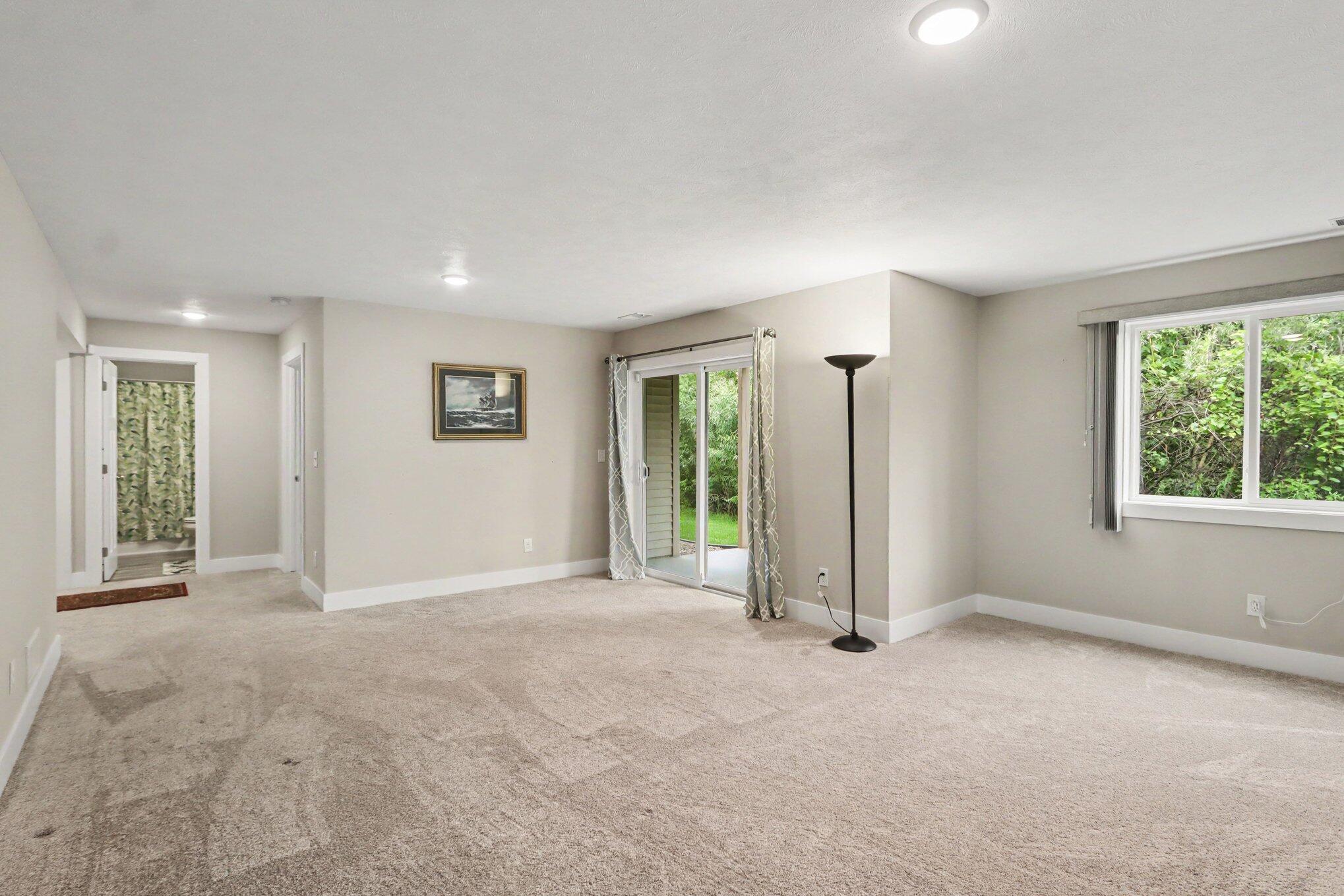 1243 S Village Circle Kalamazoo MI 49009