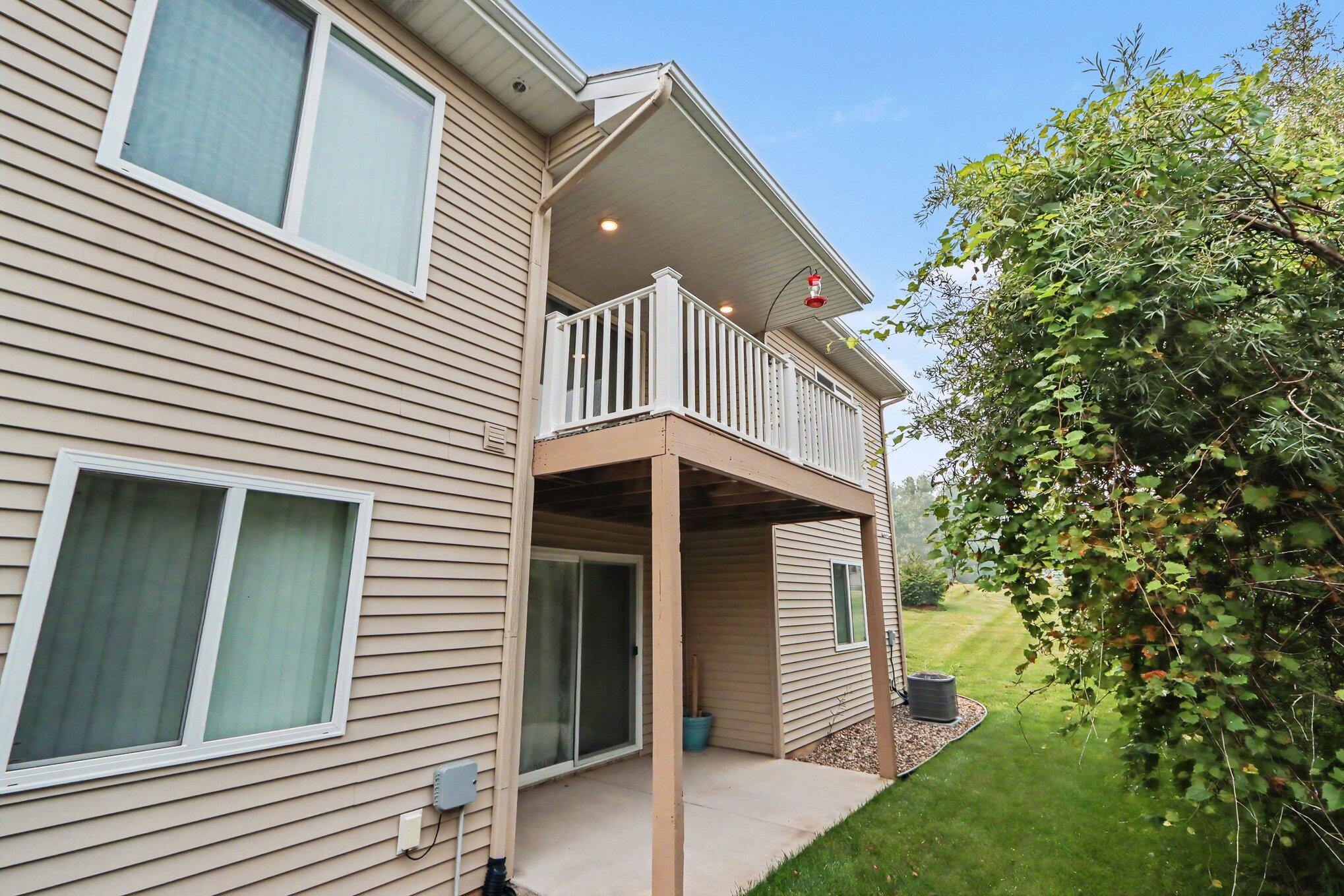 1243 S Village Circle Kalamazoo MI 49009