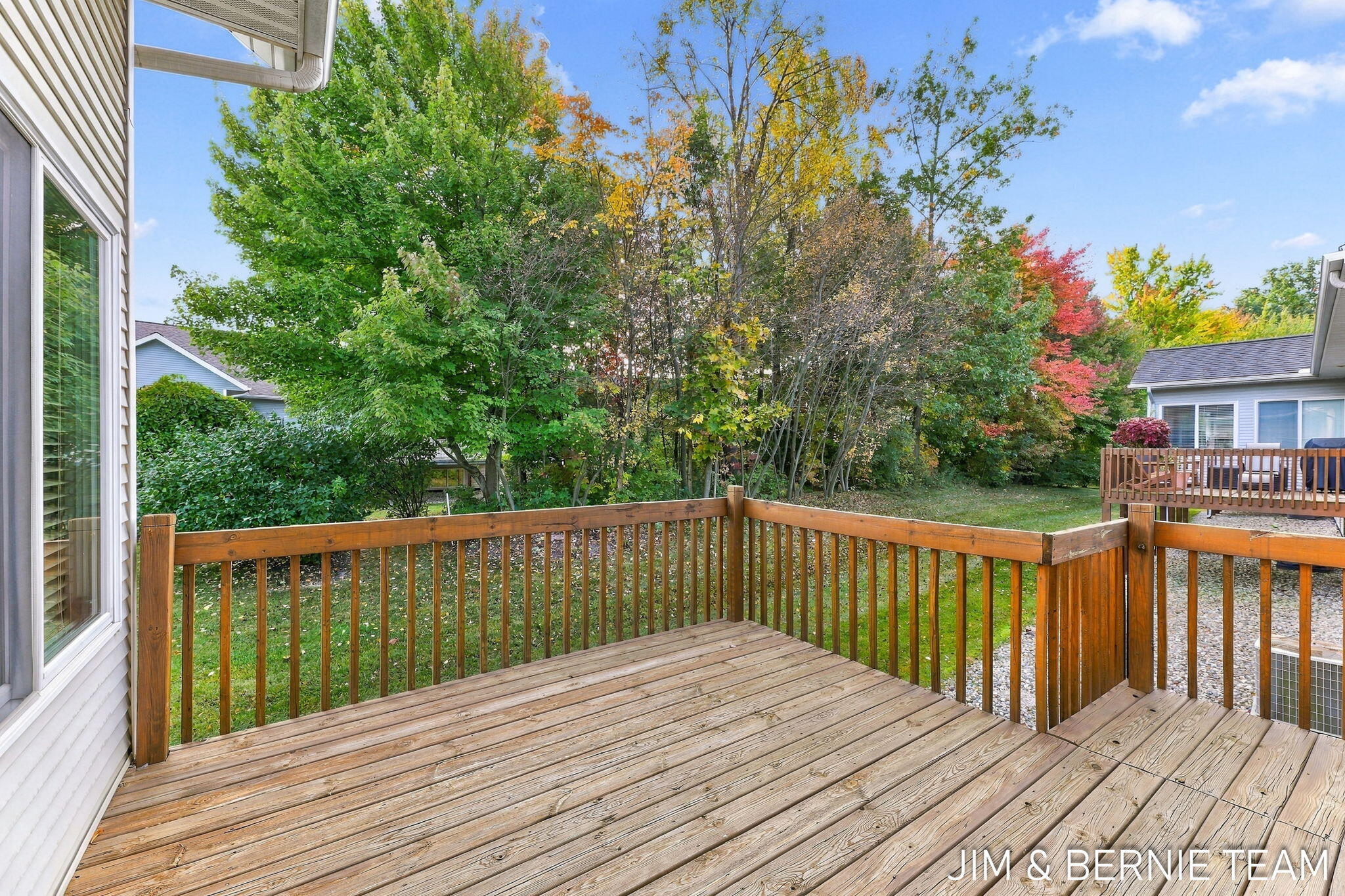 1074 Barrington NW Grand Rapids MI 49534
