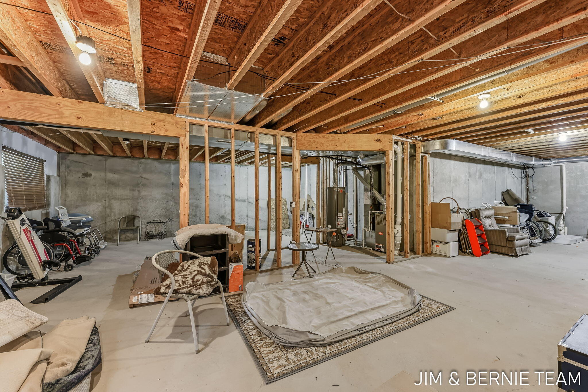 1074 Barrington NW Grand Rapids MI 49534