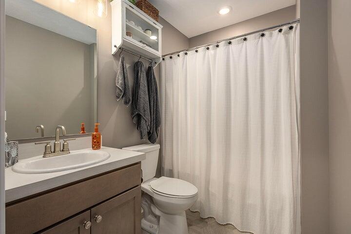 194 Hickory Valley Drive Kalamazoo MI 49009