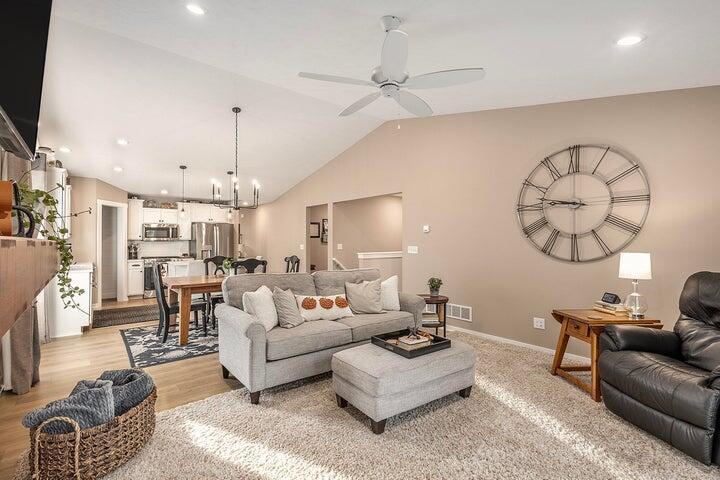 194 Hickory Valley Drive Kalamazoo MI 49009