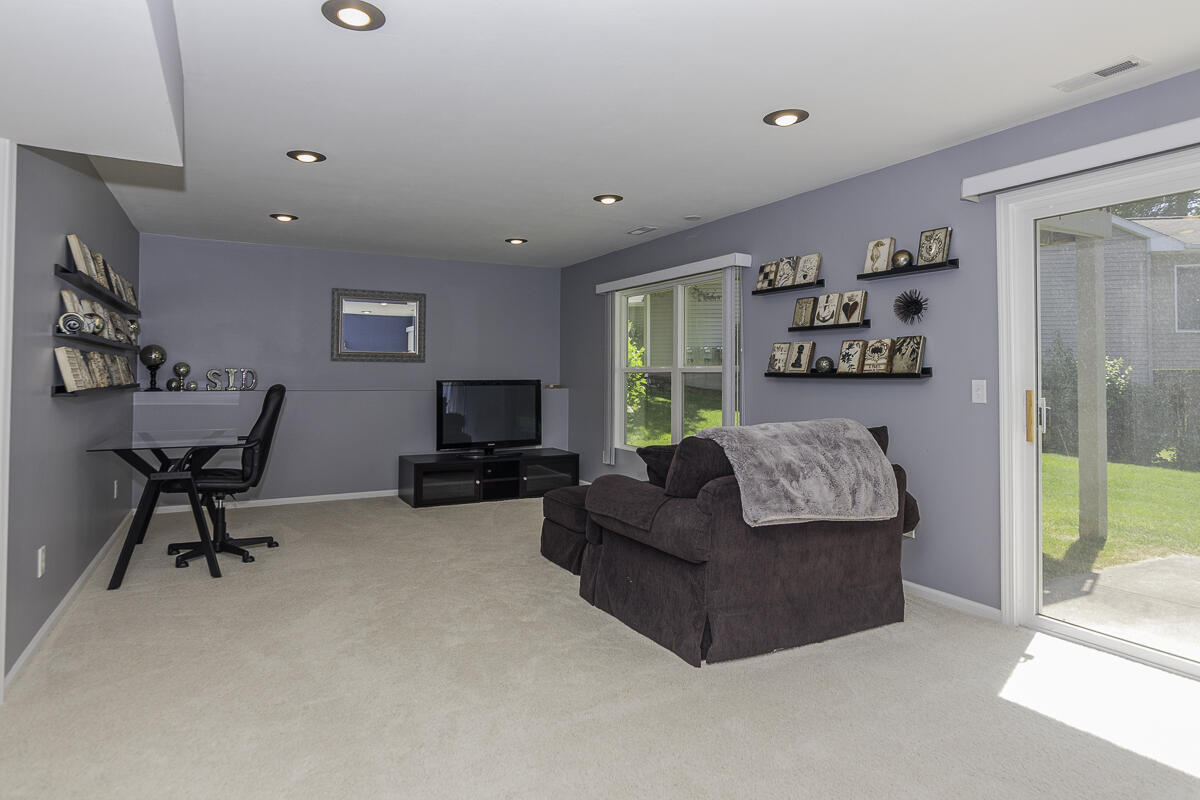 1357 Harrier Ridge Kalamazoo MI 49009