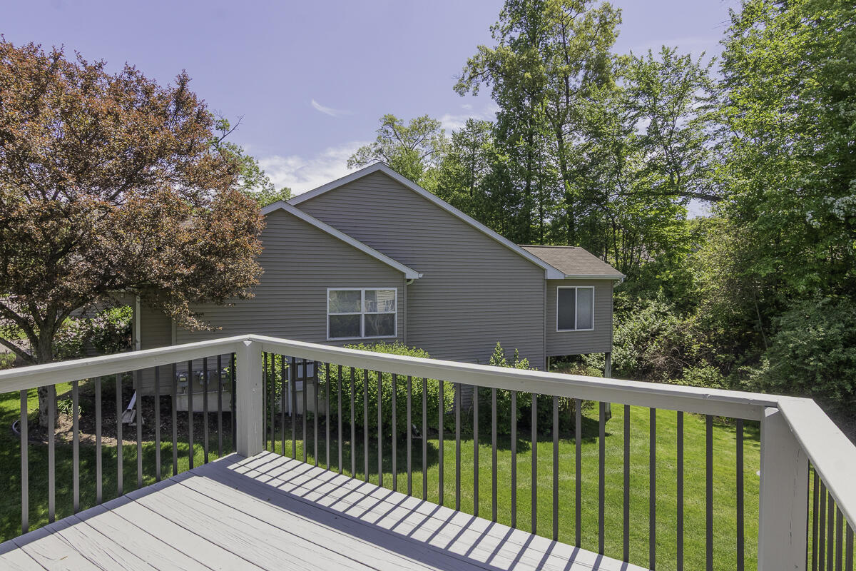 1357 Harrier Ridge Kalamazoo MI 49009