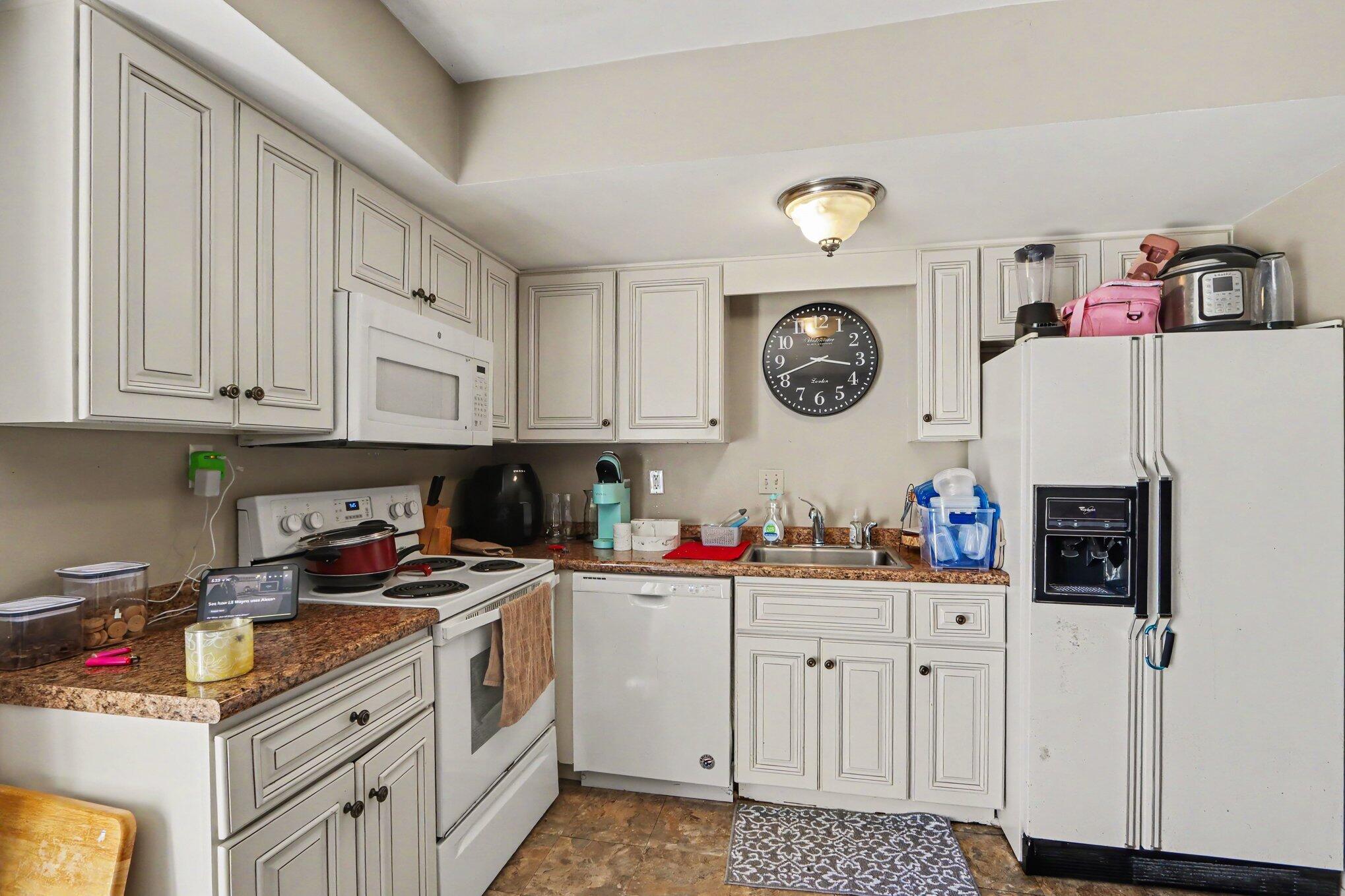 3417 Kenbrooke Court Kalamazoo MI 49006