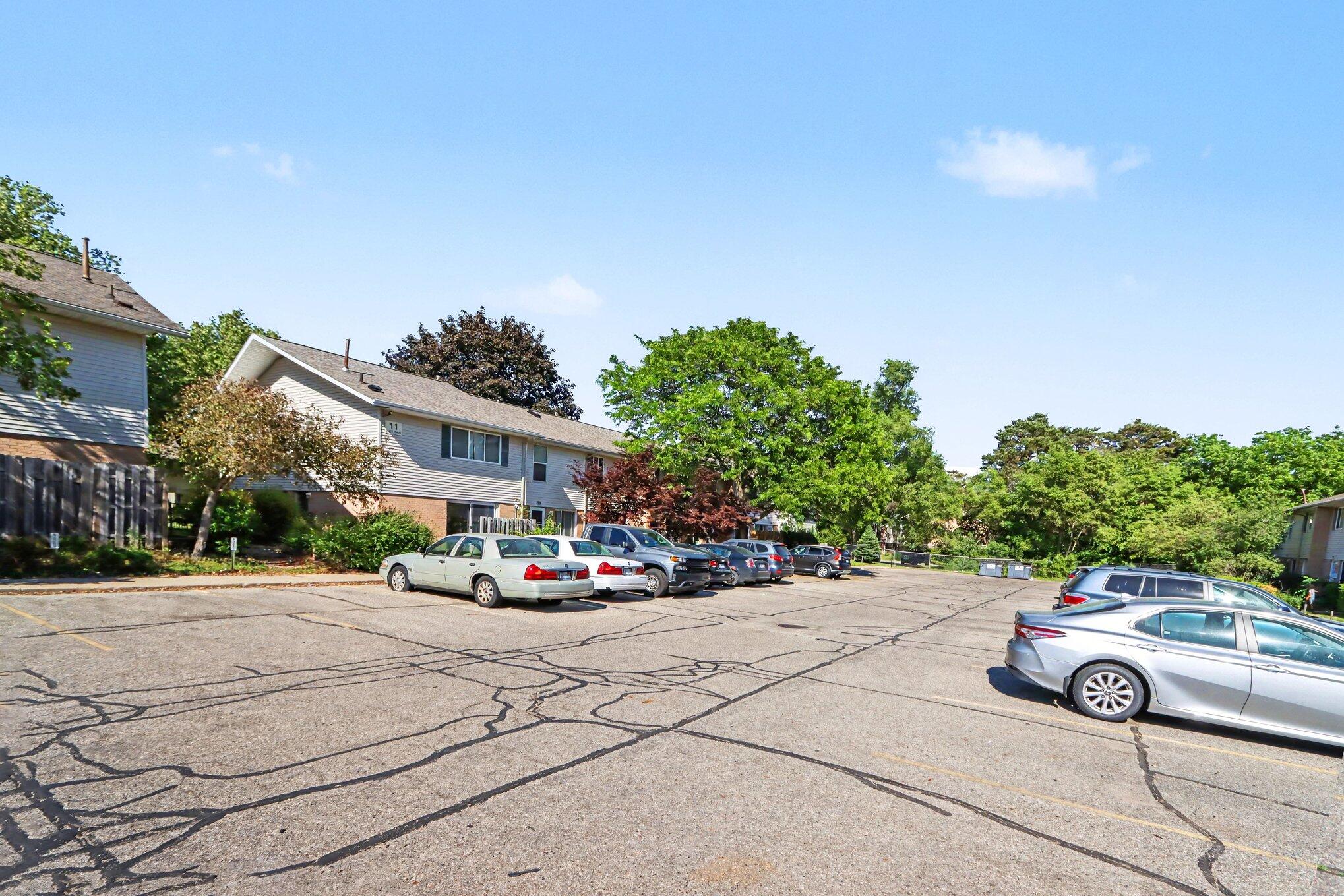 3417 Kenbrooke Court Kalamazoo MI 49006