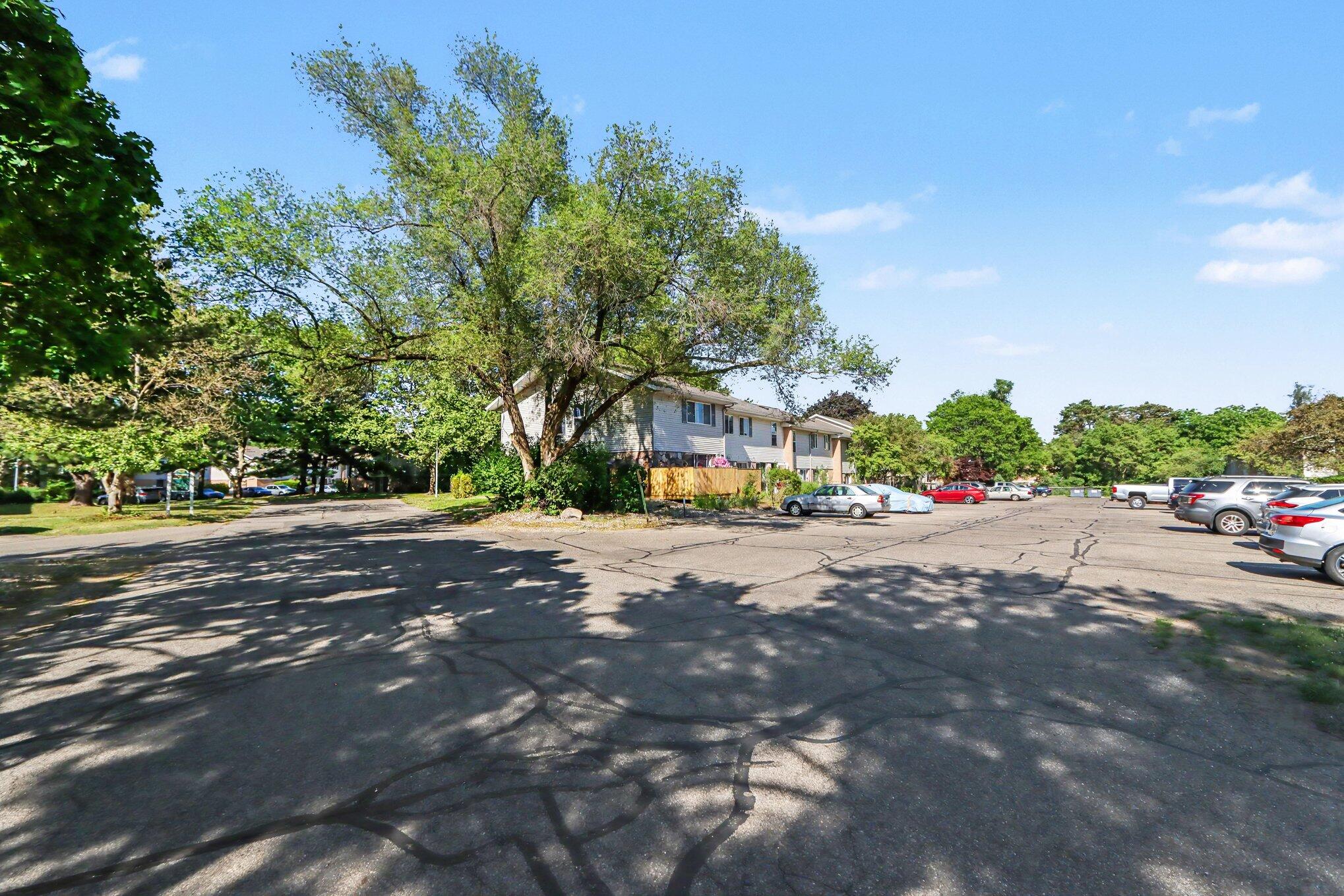 3417 Kenbrooke Court Kalamazoo MI 49006