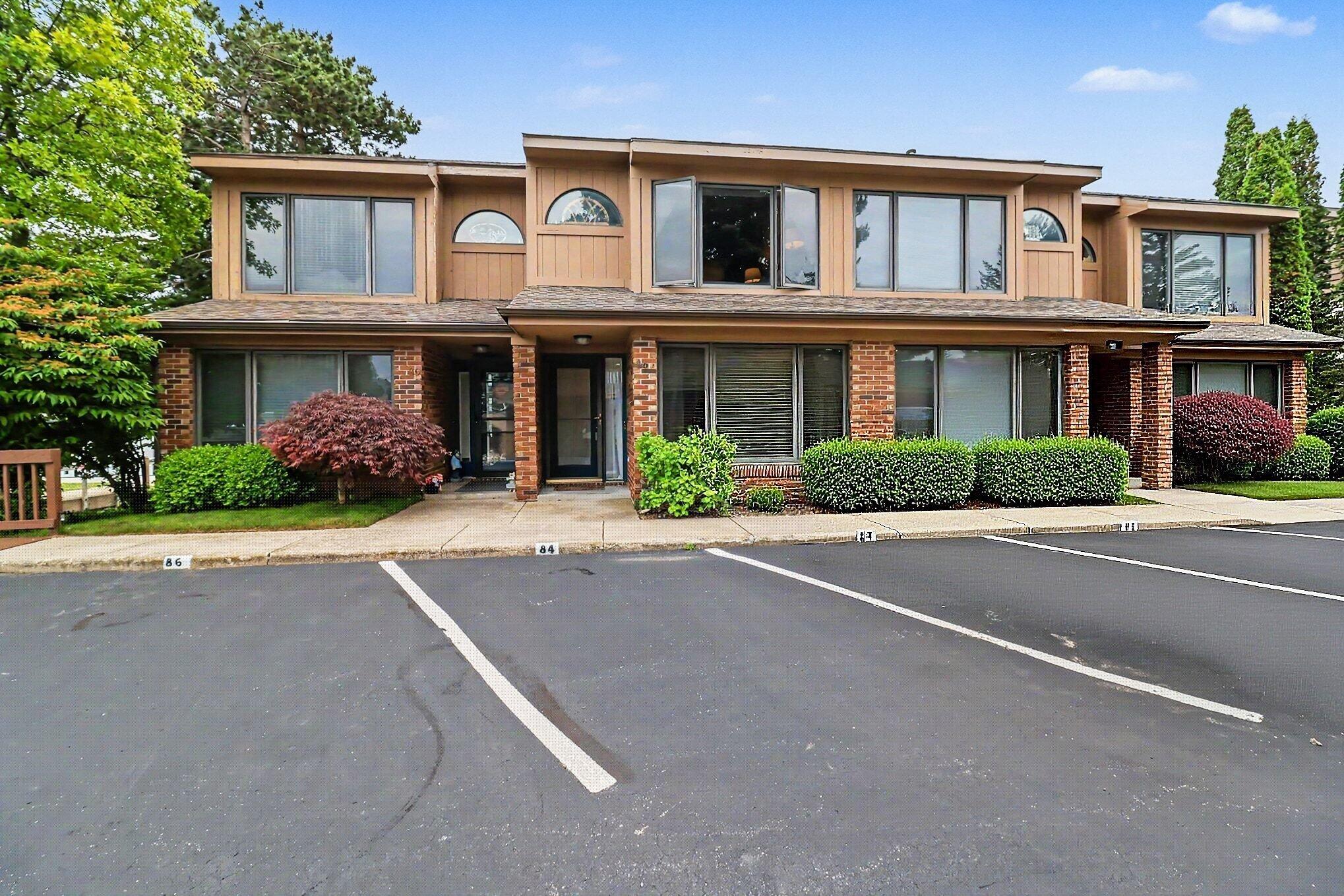 84 Harbor Drive Ludington MI 49431