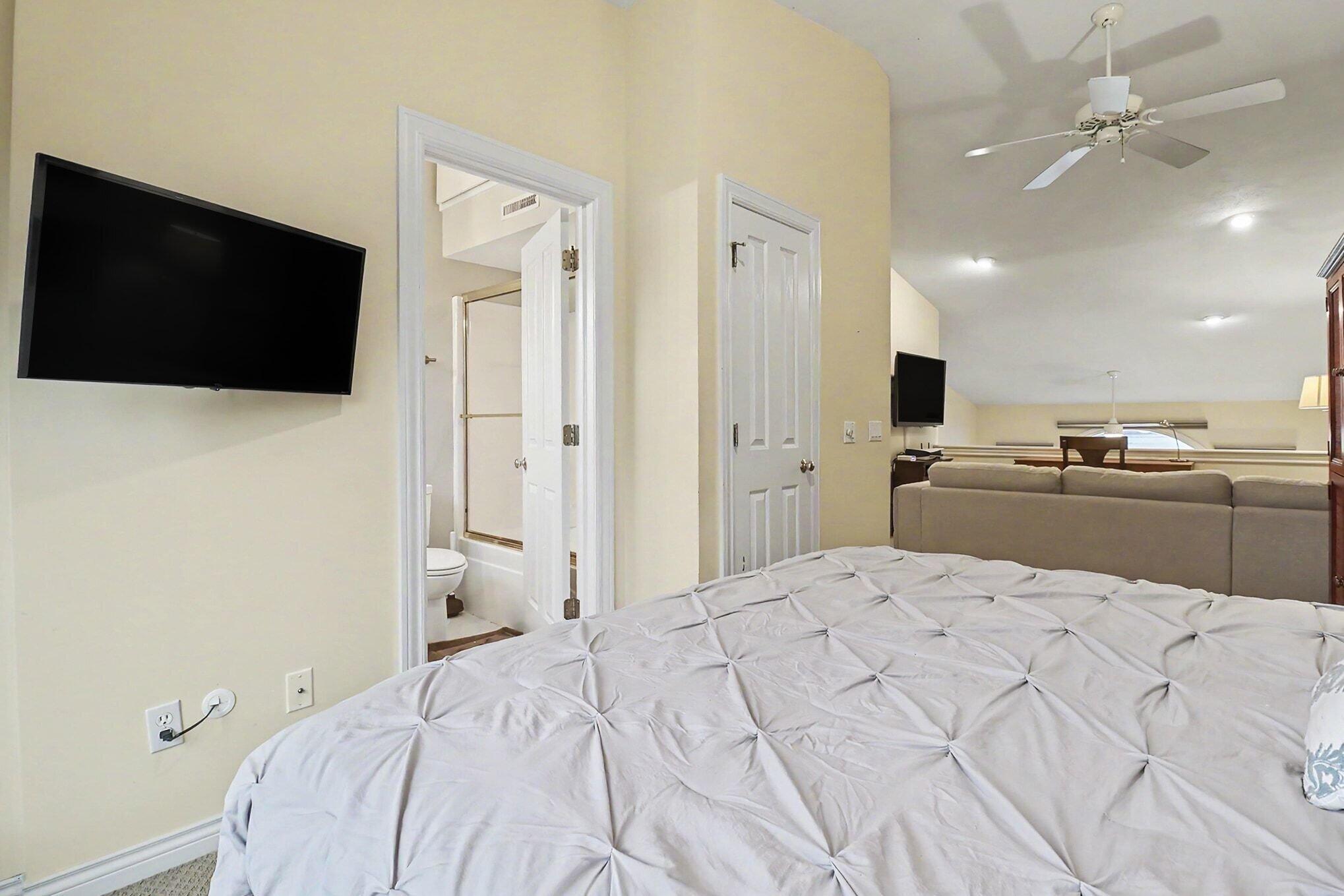 84 Harbor Drive Ludington MI 49431