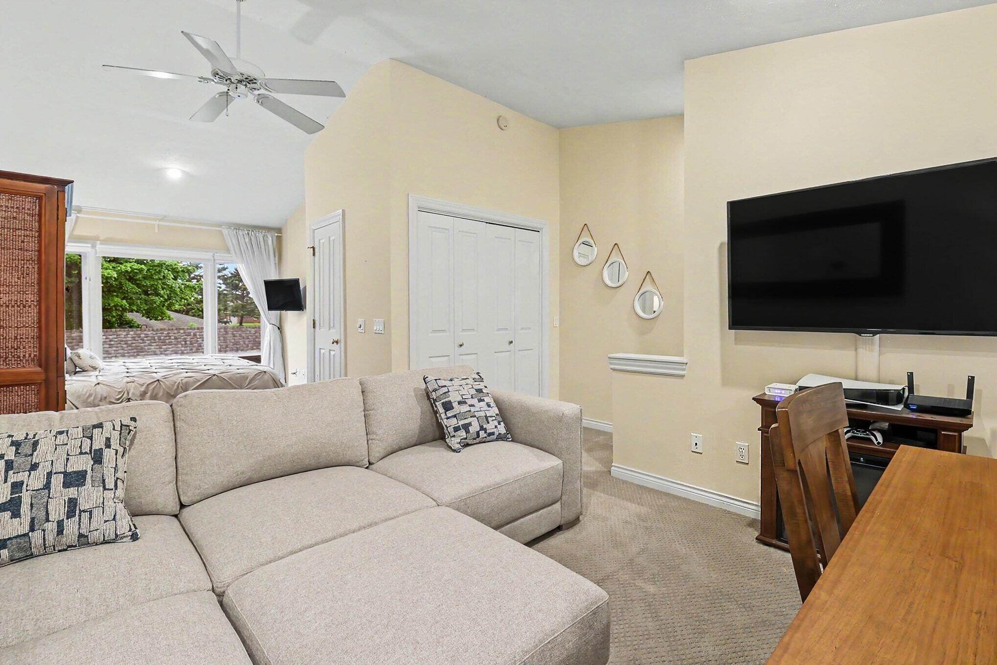 84 Harbor Drive Ludington MI 49431