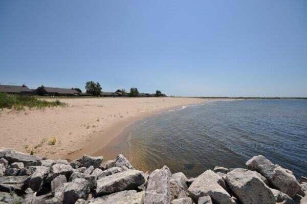 84 Harbor Drive Ludington MI 49431