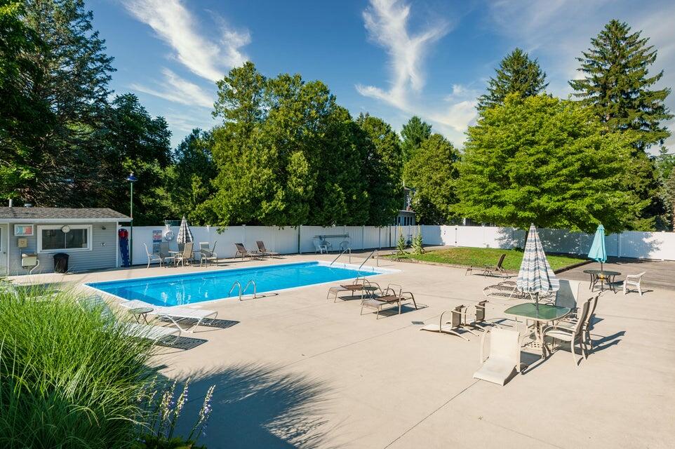 7374 North Shore Drive South Haven MI 49090