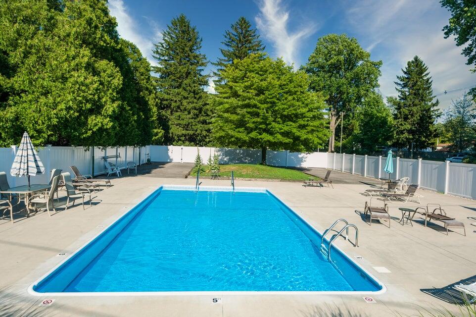 7374 North Shore Drive South Haven MI 49090