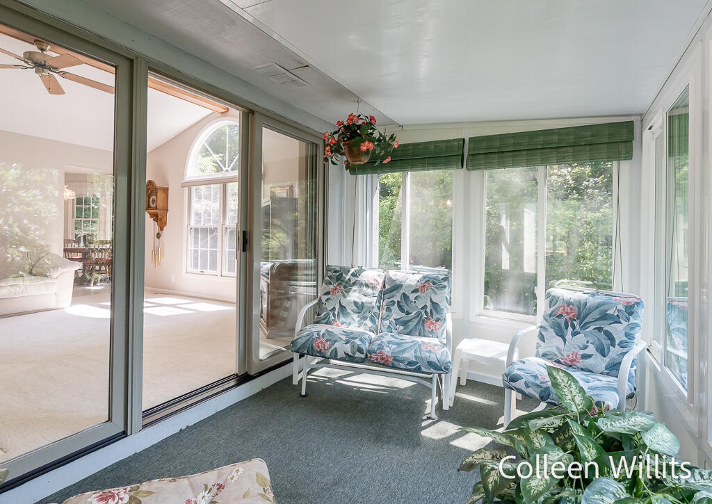 31 Skyline Circle NW Grand Rapids MI 49504
