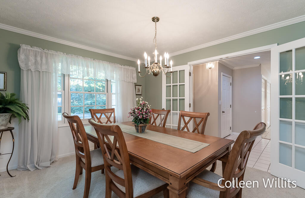 31 Skyline Circle NW Grand Rapids MI 49504