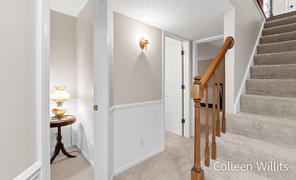 31 Skyline Circle NW Grand Rapids MI 49504