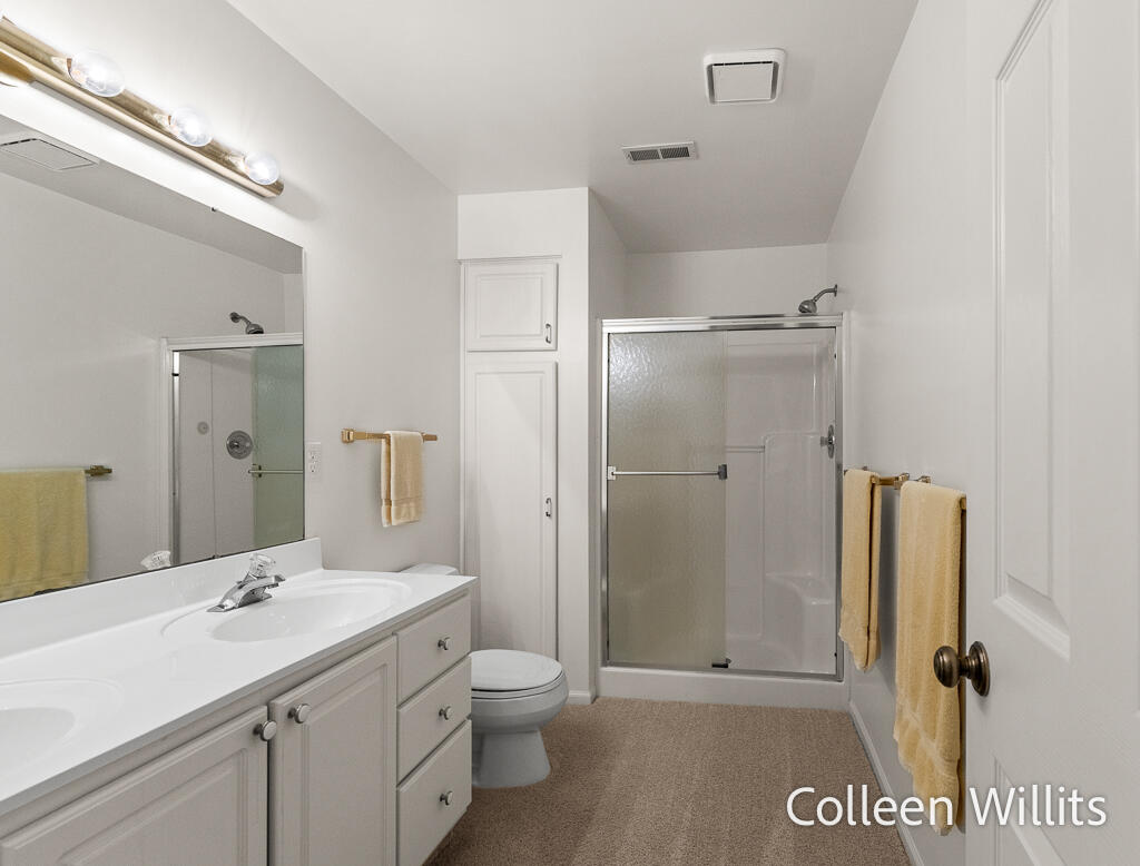 31 Skyline Circle NW Grand Rapids MI 49504