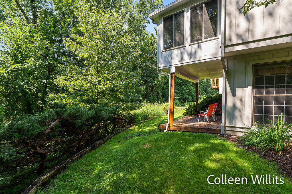 31 Skyline Circle NW Grand Rapids MI 49504