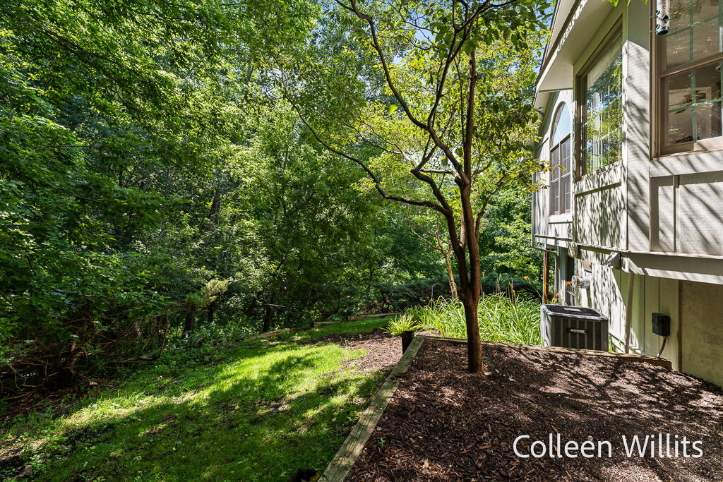 31 Skyline Circle NW Grand Rapids MI 49504