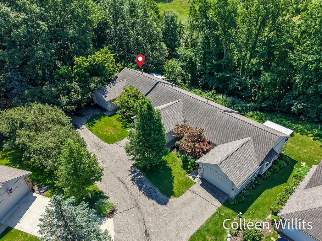 31 Skyline Circle NW Grand Rapids MI 49504