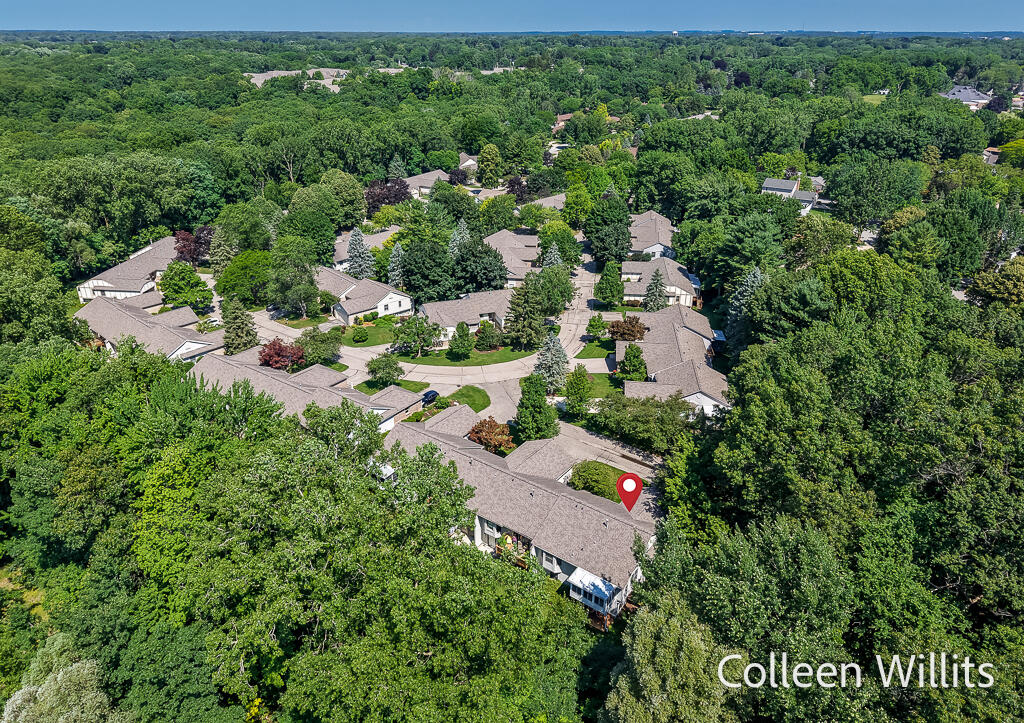 31 Skyline Circle NW Grand Rapids MI 49504