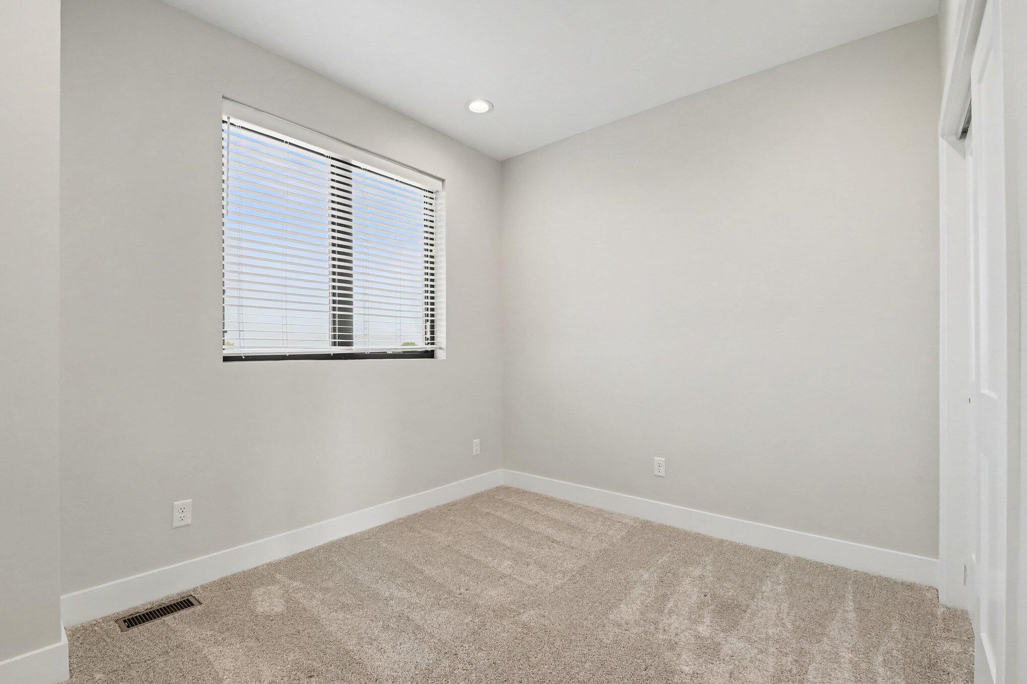 6011 Port View Drive SE Grand Rapids MI 49512