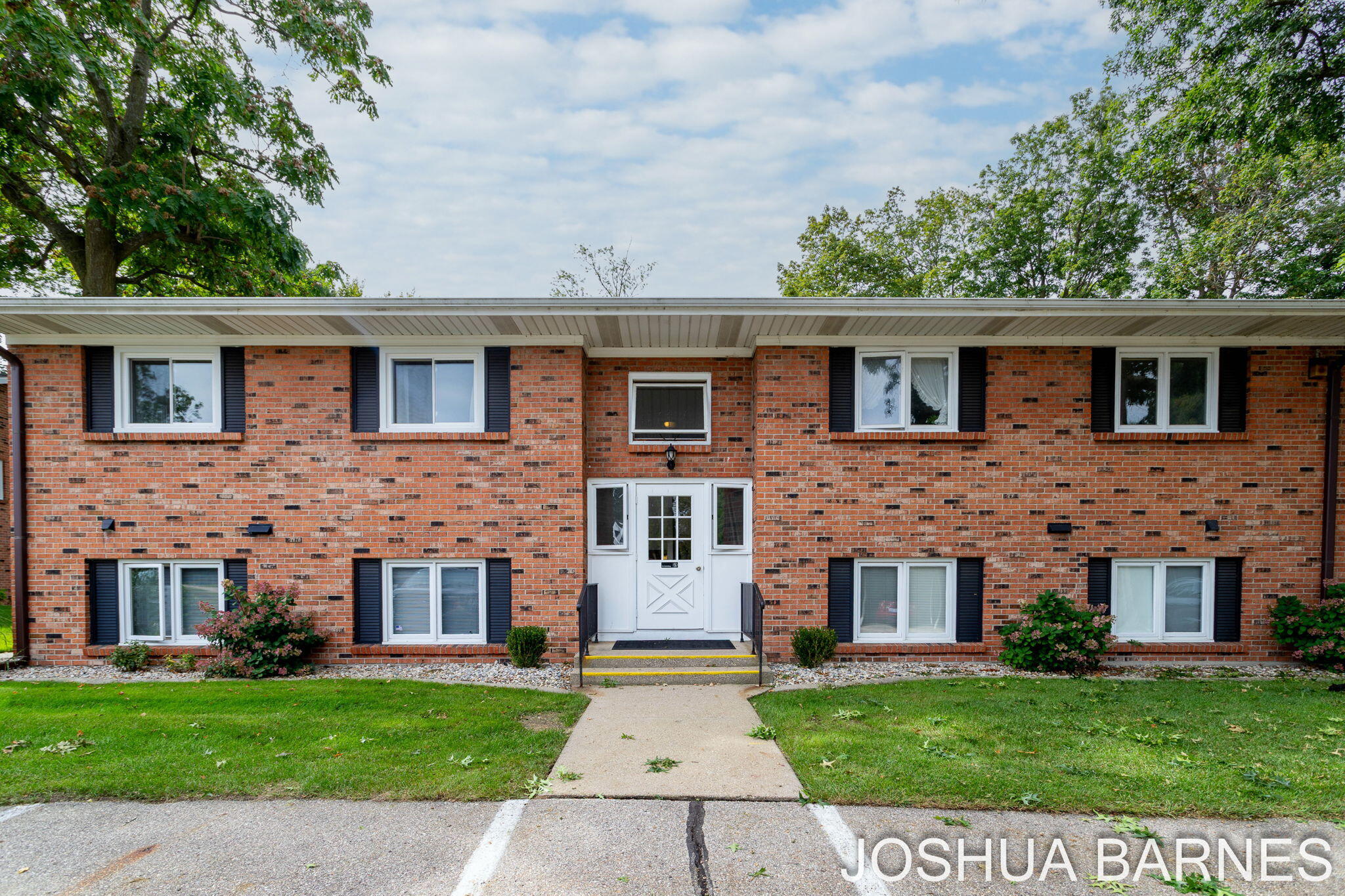 230 S State Street Zeeland MI 49464