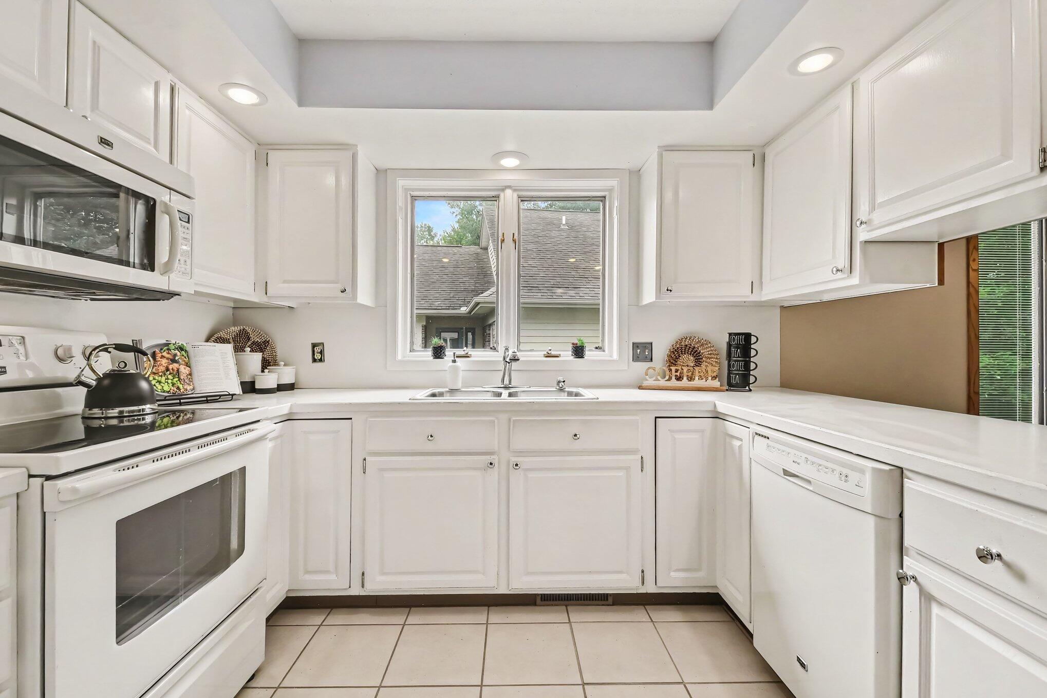 6971 Pinehurst Lane NE Rockford MI 49341
