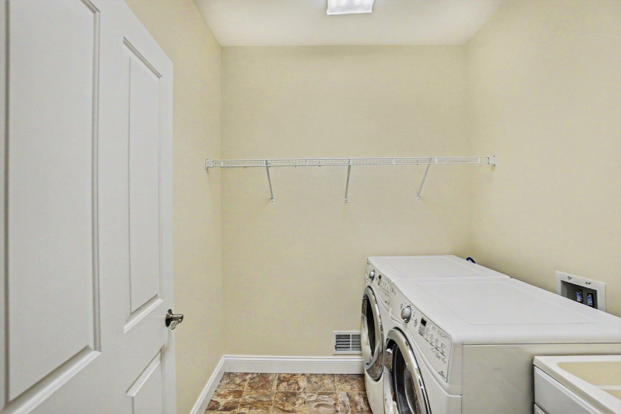 1268 N Blue Heron Drive Ludington MI 49431