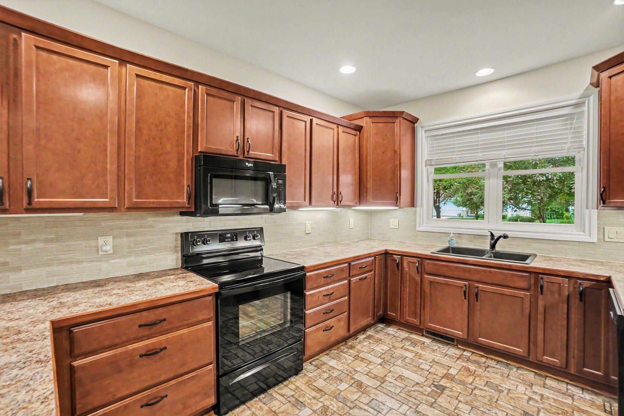 1268 N Blue Heron Drive Ludington MI 49431