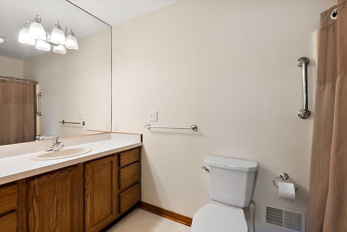 846 Claremont Court Holland MI 49423