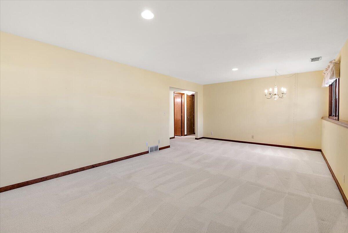 846 Claremont Court Holland MI 49423