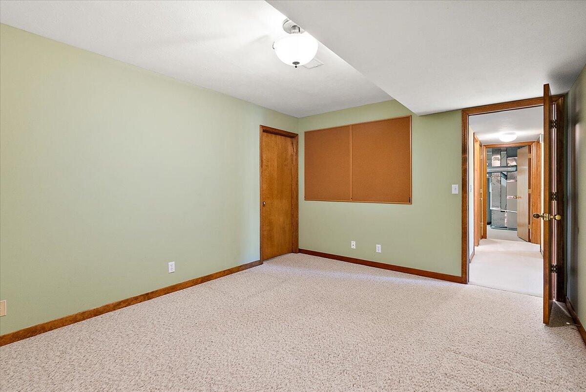 846 Claremont Court Holland MI 49423