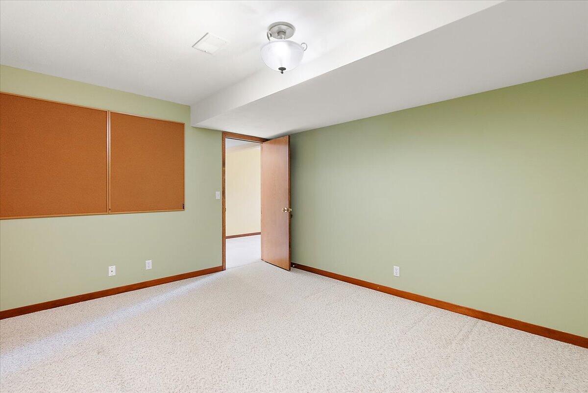 846 Claremont Court Holland MI 49423