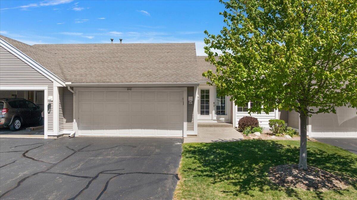 846 Claremont Court Holland MI 49423