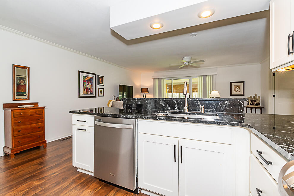 5172 Green Meadow Road Kalamazoo MI 49009