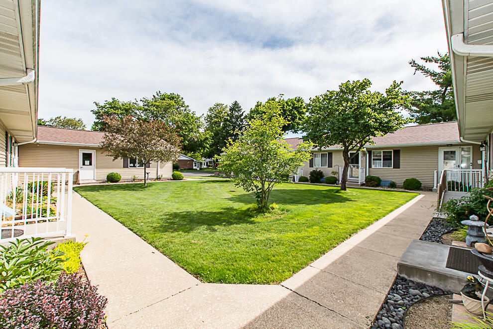 5172 Green Meadow Road Kalamazoo MI 49009