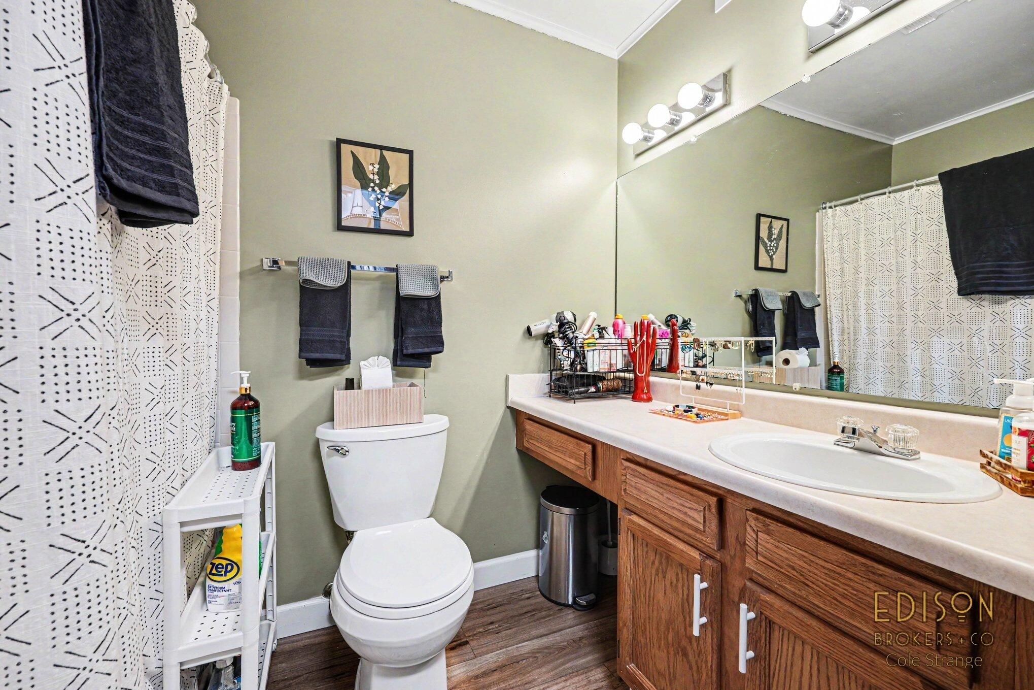 3378 Devonwood Hills NE Grand Rapids MI 49525