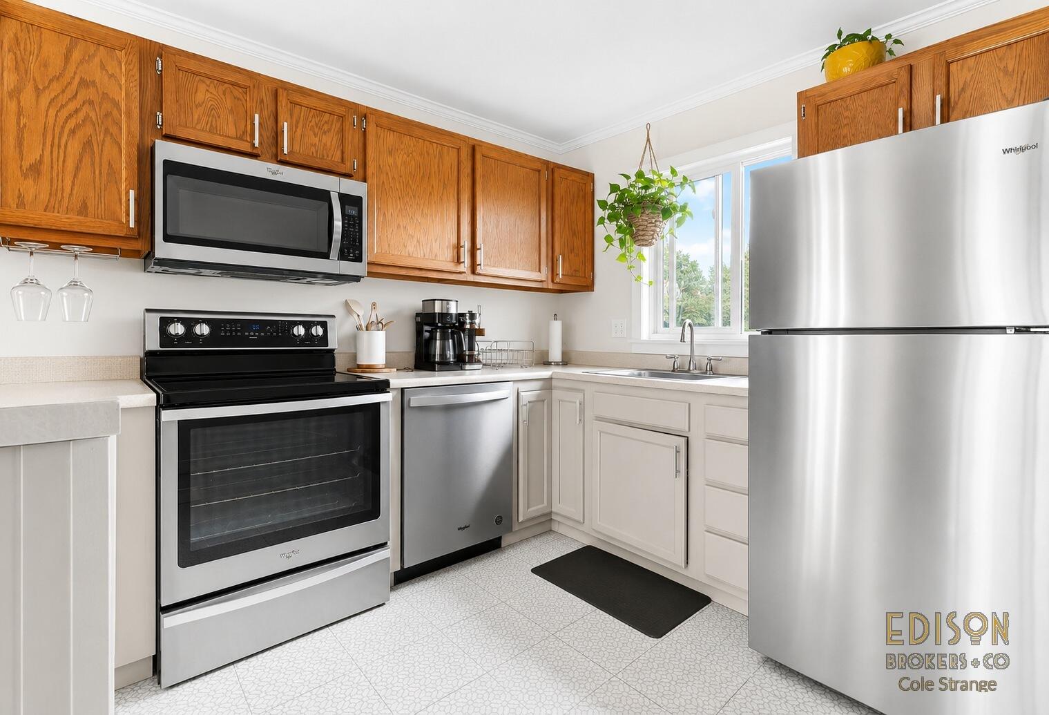 3378 Devonwood Hills NE Grand Rapids MI 49525