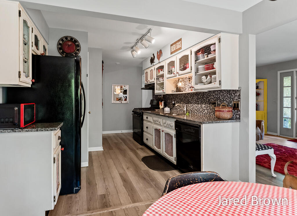 3647 Brentwood Street Muskegon MI 49441