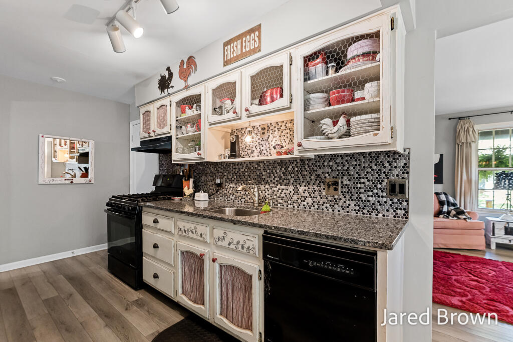 3647 Brentwood Street Muskegon MI 49441