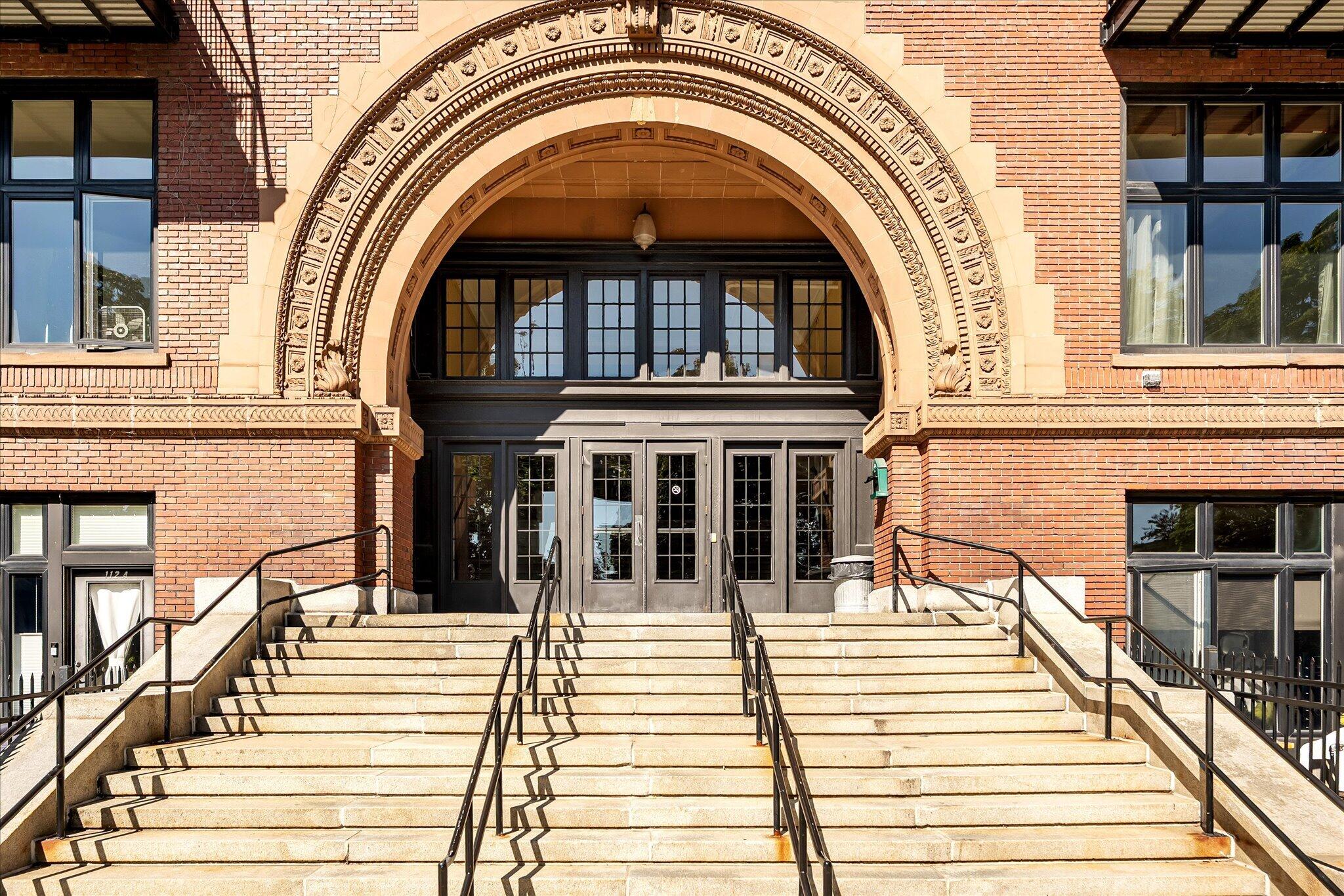 600 Broadway Avenue NW Grand Rapids MI 49504