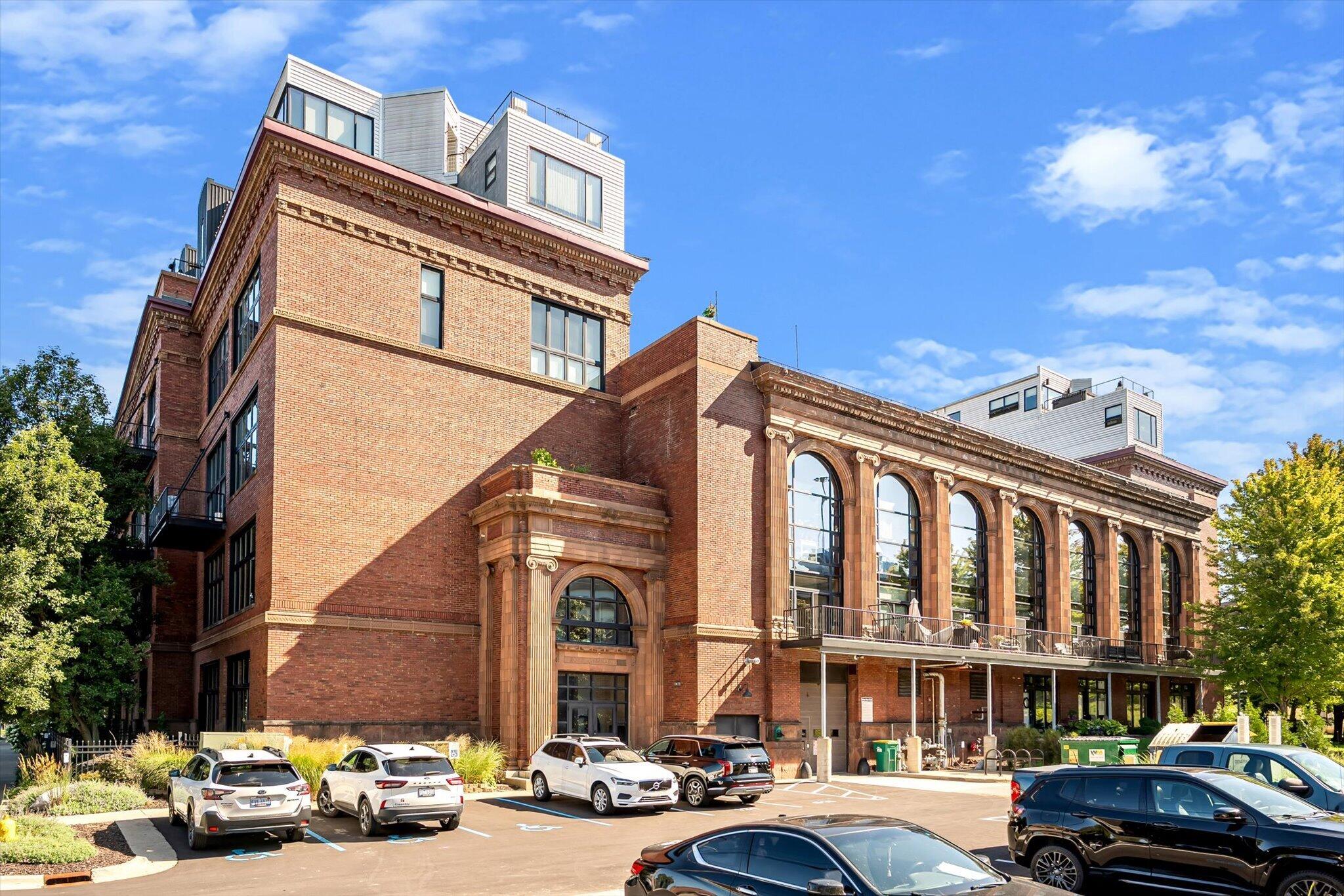 600 Broadway Avenue NW Grand Rapids MI 49504