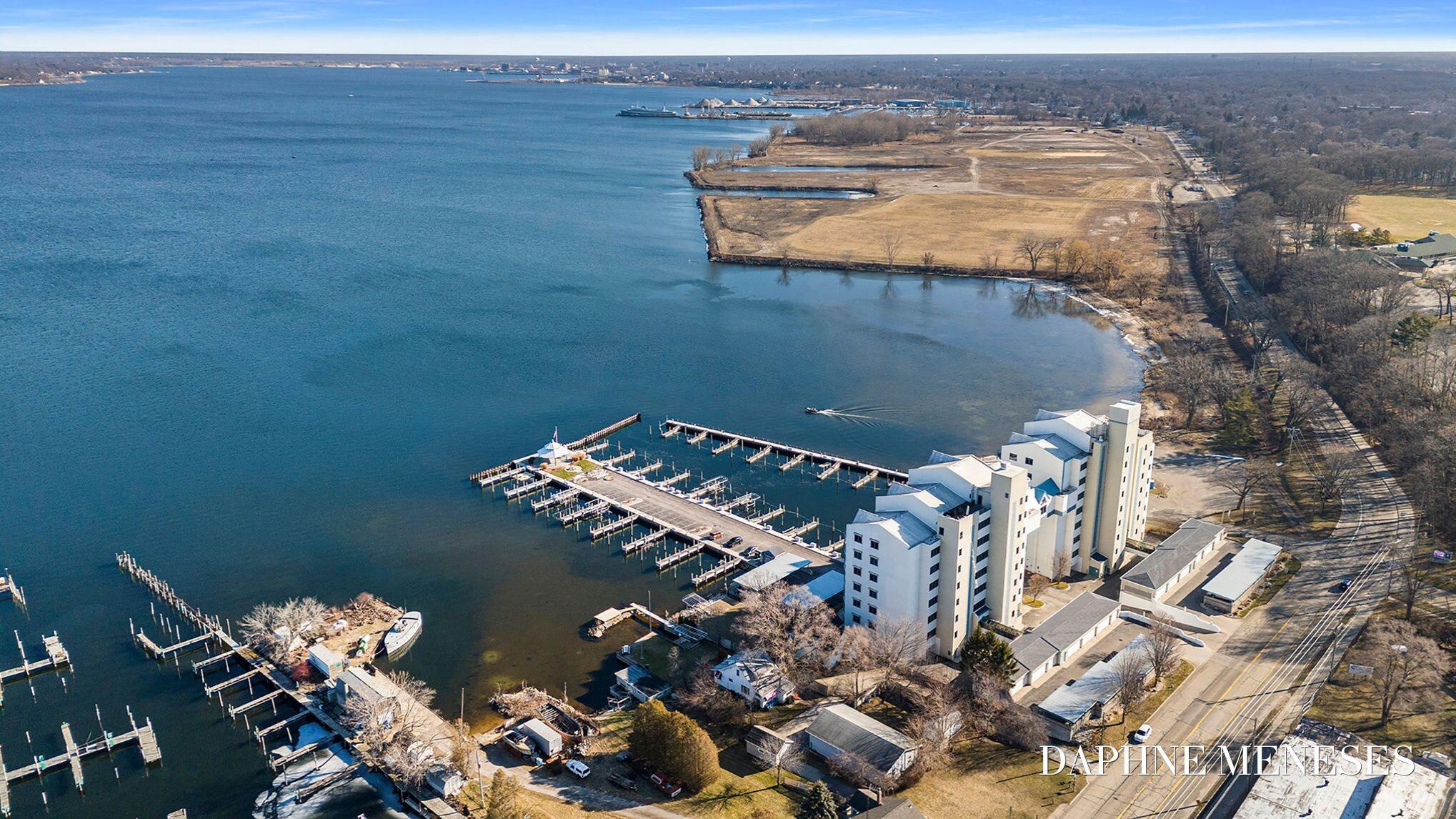 2964 Lakeshore Drive Muskegon MI 49441