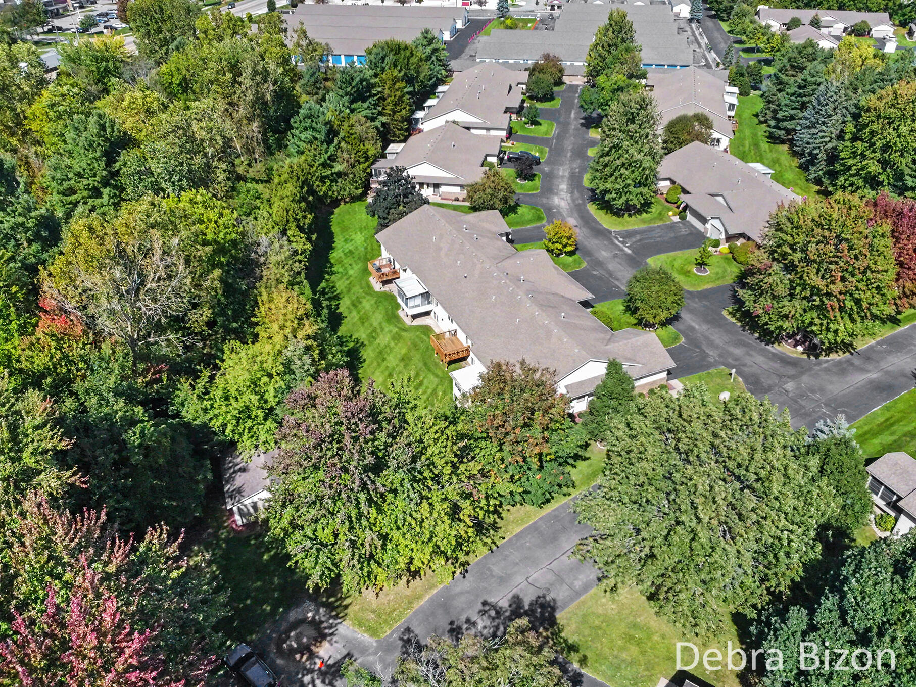 1011 Country Gardens NW Grand Rapids MI 49534
