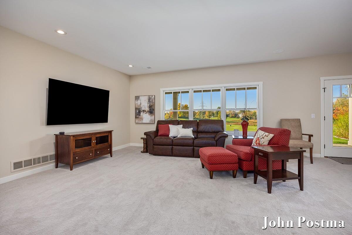 5380 Tee 17 Court SE Grand Rapids MI 49546