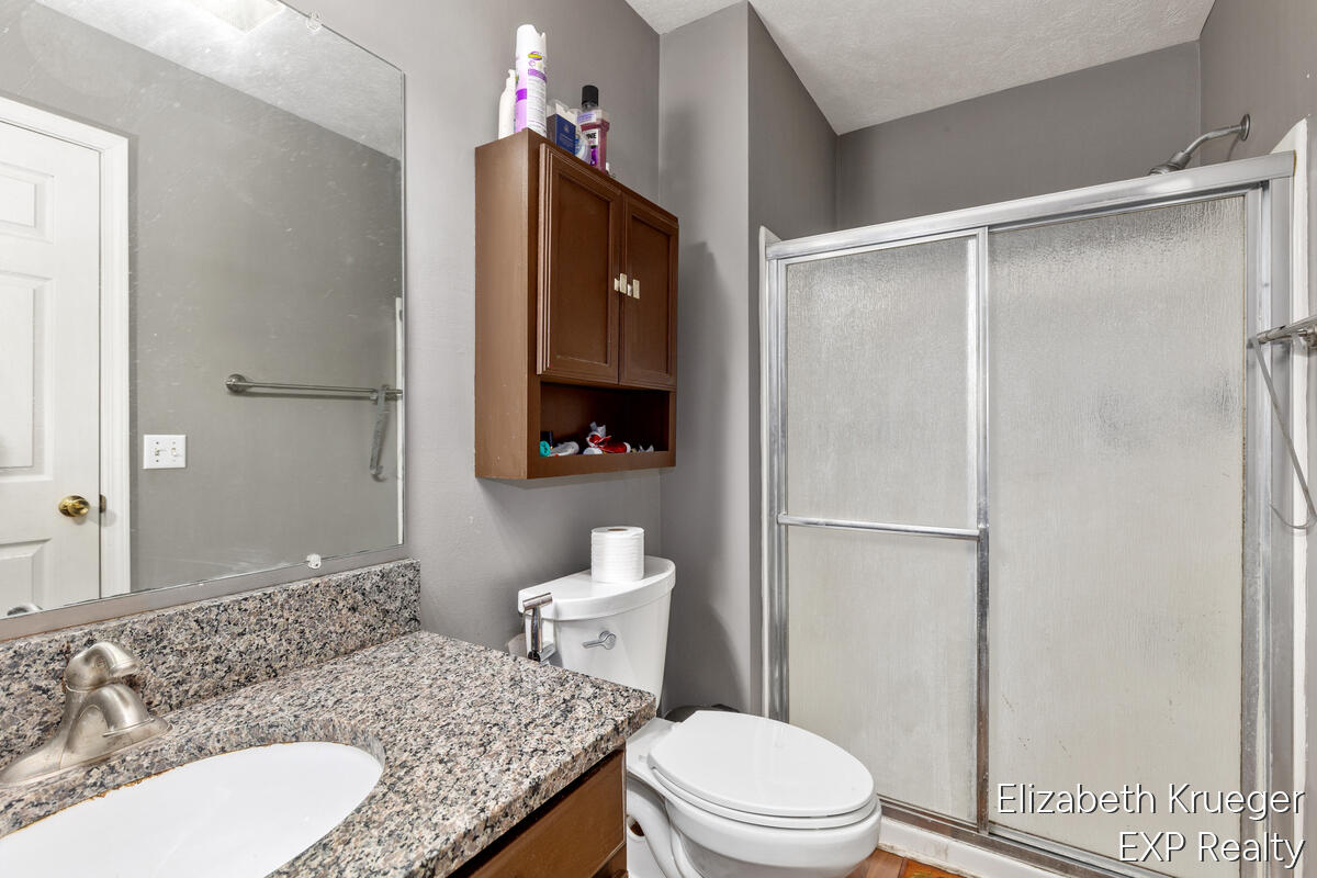 3292 Park Ridge Lane NE Grand Rapids MI 49525