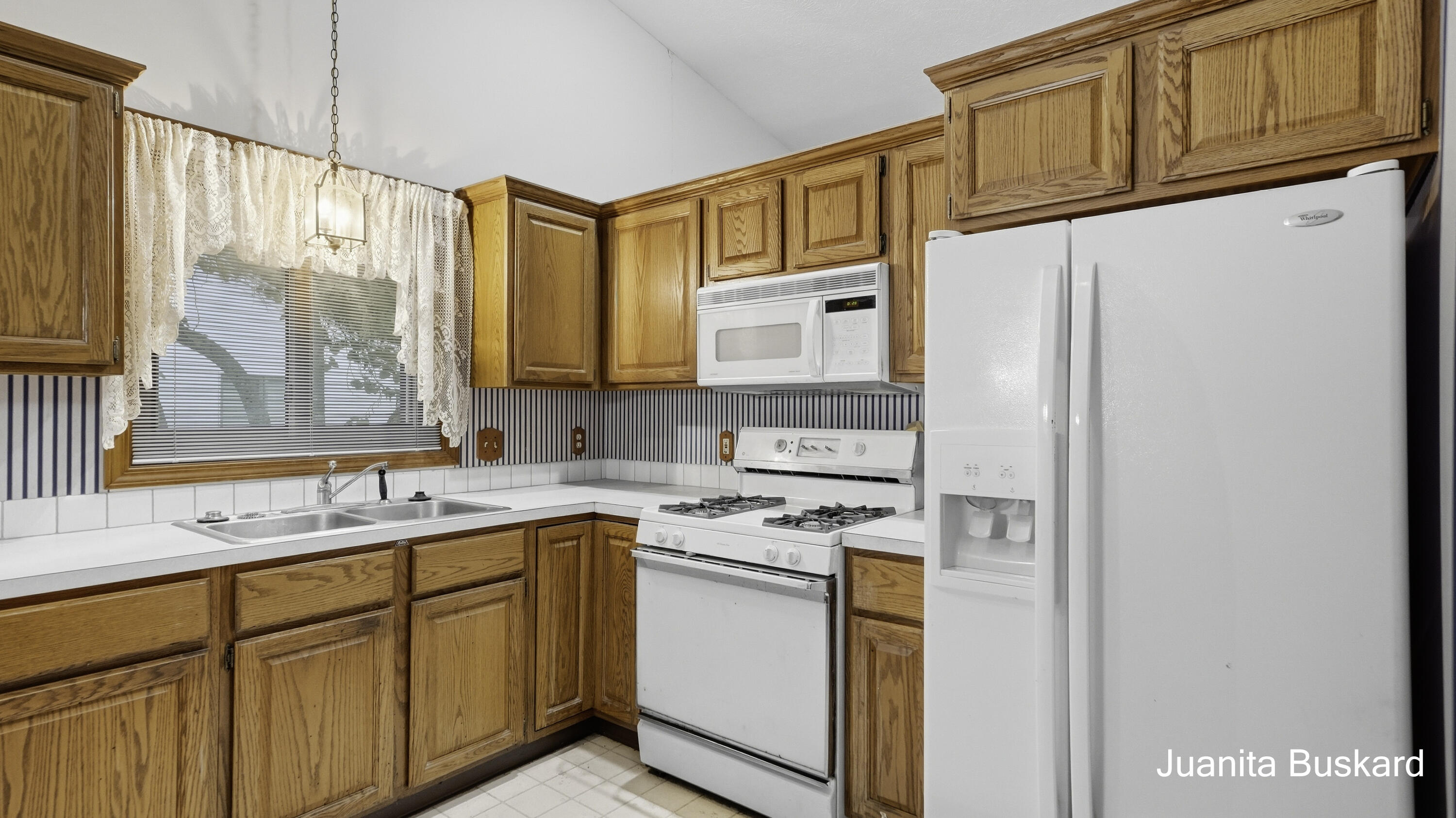1082 Amberwood W Drive SW Byron Center MI 49315