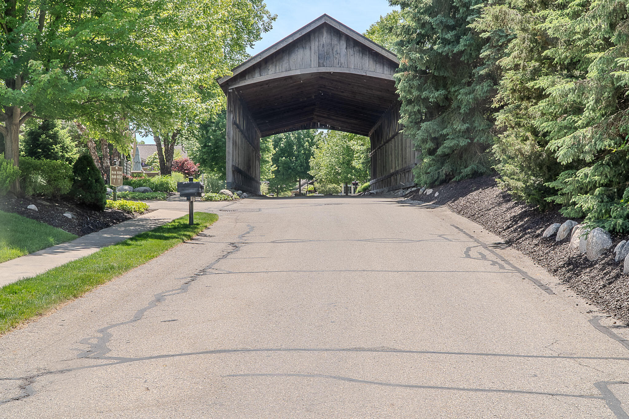 873 Bridge Crest Drive SE Ada MI 49301