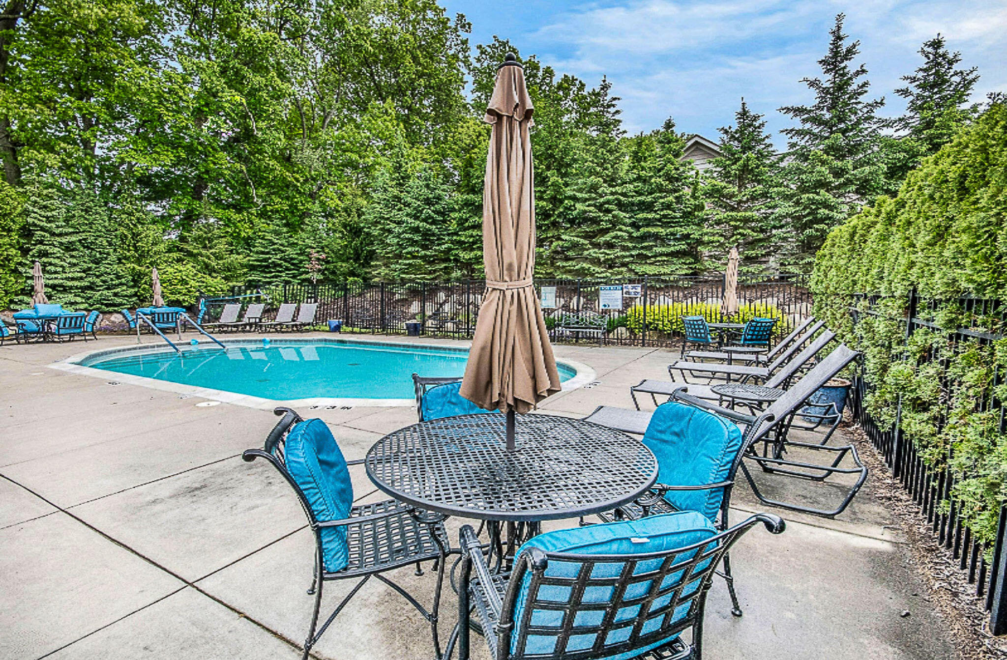 873 Bridge Crest Drive SE Ada MI 49301